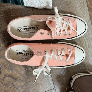 New Converse Chuck 70 Lowtops. Size 8.5